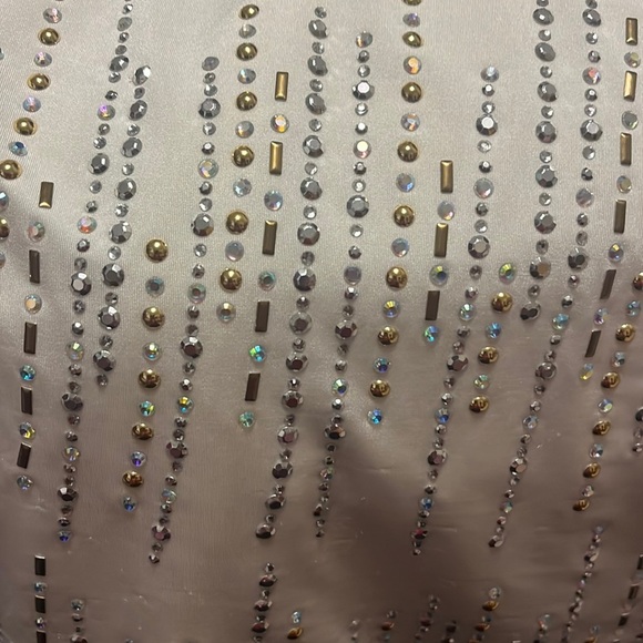 Cache white double layer V neck tank top with crystals and stone decoration - Picture 10 of 13